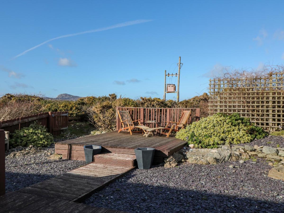 Bay View Villa Holyhead Exterior photo